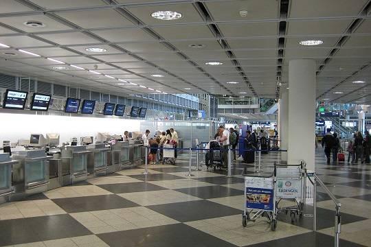 В RyanAir посчитали провальной вызвавшую очереди в аэропортах систему погранконтроля ЕС