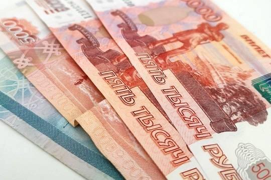 В Совфеде предложили повысить не облагаемую налогом материальную помощь от работодателя