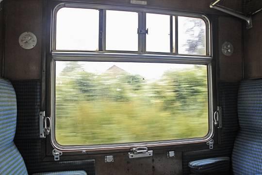 В туристических поездах России с 1 марта запретят курить