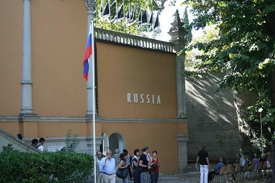 Венецианская биеннале обжалует лишение финансирования из-за российского павильона