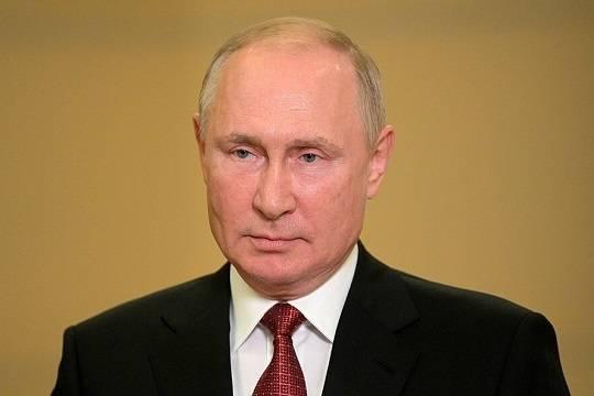 Владимир Путин встретился с представительницами разных профессий в Кремле по случаю Международного женского дня