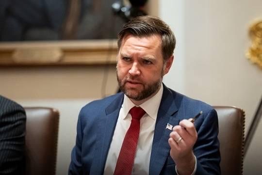 Вэнс обозначил темы переговоров с Ираном