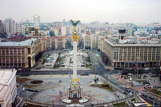 Запад заподозрили в оказании поддержки протестующим на Украине из-за отставки министра обороны