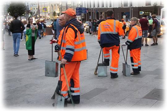 Зарплаты дворников бьют рекорды