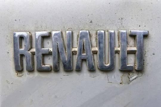  Renault      :      