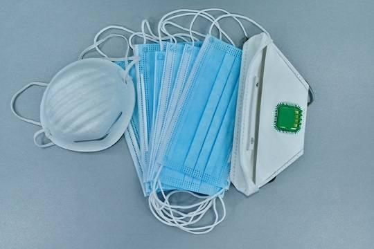 Жителям России рассказали об опасности нового варианта коронавируса стратус